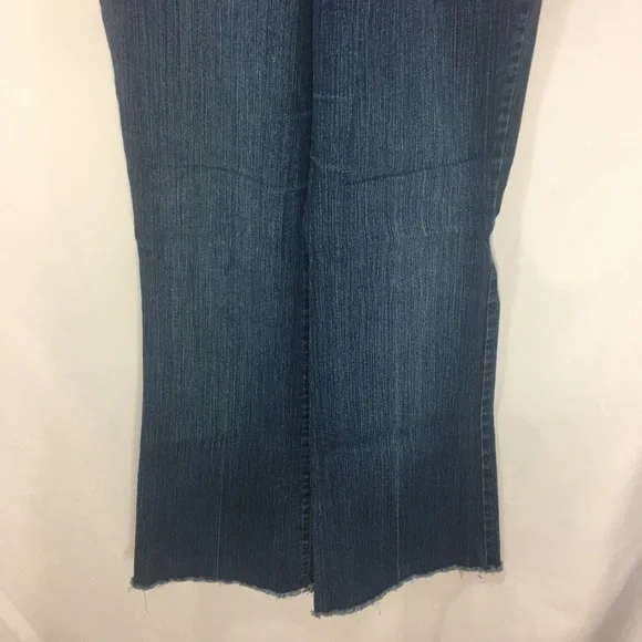 Motherhood Maternity Cut Off Cropped Jeans Size L - Picture 2 of 8